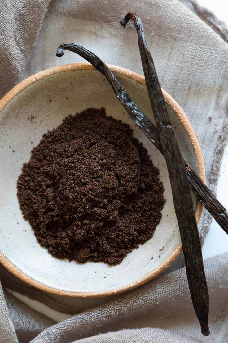 DIY_ How to Make Homemade Vanilla Powder